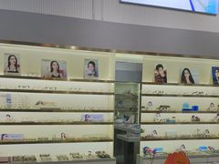 -视野联行眼镜·蔡司·控优点授权(长白万象汇店)
