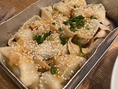 小辰光干捞馄饨-蜜桃餐厅·伴山(湖滨商业街店)