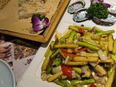 -黄泥岗·地道湖北菜(奥特莱斯店)