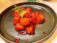 红酒泡沫牛仔粒-荟廷·晶萃(陆家嘴尚悦湾店)