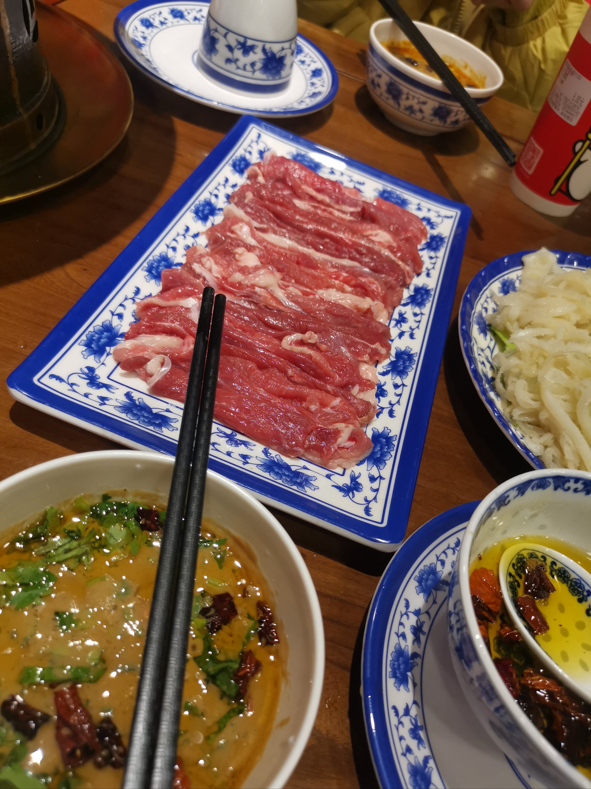 铜锅涮肉料碗图片