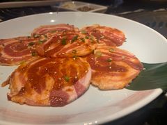 -山川小町·极番烧肉(新地假日广场店)