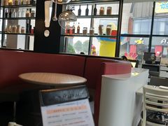 -必胜客(武汉欢乐谷店)
