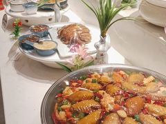 -有红鸡毛店·川菜(建设路店)