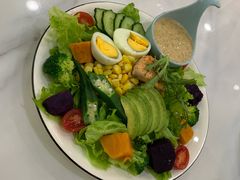 -丽莎沙拉轻食餐厅(国贸店)