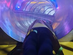 -超时空蹦床团建·VR潮玩运动娱乐·生日派对游乐园(金桥店)