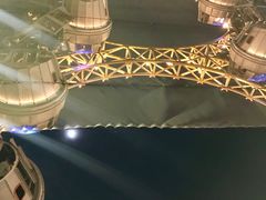 -影汇之星8字形摩天轮