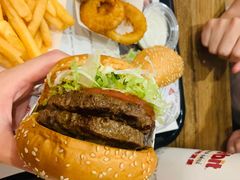 -The Habit Burger Grill 哈比特汉堡(世博店)
