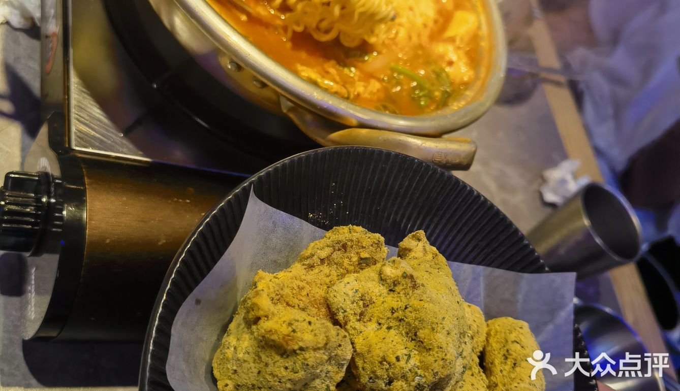 部队锅加炸鸡韩剧同款美食大满足