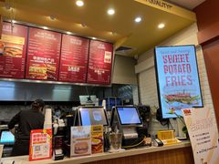 -The Habit Burger Grill 哈比特汉堡(爱琴海店)
