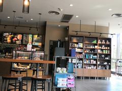 大堂-星巴克(青岛大拇指广场分店)
