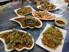 -覃记海鲜美食餐厅