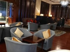 -龙虾酒吧扒房(宁波香格里拉店)