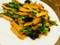 -山沟沟羊小馆&烤全羊羊肉汤(麦岛店)