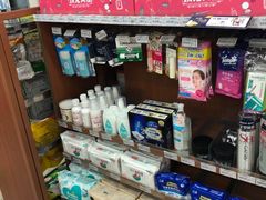 零售区-全家便利店(东直门店)