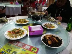 -香乡美食府特色肥西老母鸡(三河古镇店)