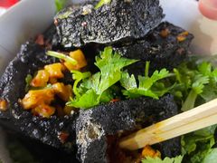 -黑色经典臭豆腐·湖南特产(步行街店)