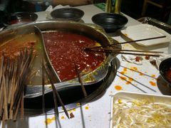 -钢管厂五区小郡肝串串香(滨江店)