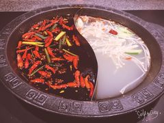 -疯狂的筷子老灶九宫格火锅