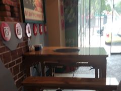 -晨皓祥人民公社铁锅炖菜(西华苑店)