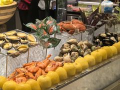 -广州万富希尔顿酒店·感趣自助餐厅·金秋蟹宴生蚝海鲜刺身