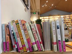 -猫的天空之城概念书店(印象城购物中心店)