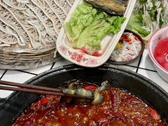 -扎起市井老火锅(乐山总店)