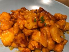 菠萝里脊-蜜桃餐厅·伴山(绿宝广场店)