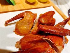 红烧乳鸽-汤城小厨(西直门凯德MALL店)