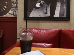 -西西弗书店&矢量咖啡(壹方购物中心店)