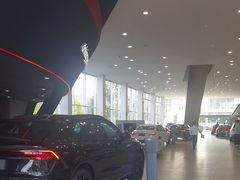 -上海永达奥诚奥迪4S店(申江路店)