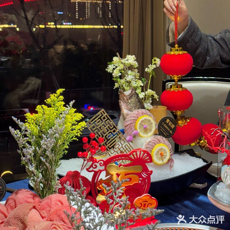 春节解锁百年独栋洋楼吃火锅看夜景……