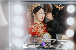 -艾米丽婚纱礼服