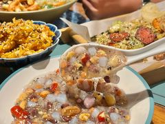 -八月美食小馆(银泰城总店)