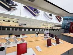 -华为授权体验店(中山公园来福士)