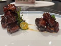 -鼎泰亨·海鲜牛肉餐厅(滨江店)