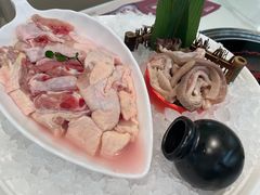 -洪氏嗨捞·广东猪肚鸡·椰子鸡火锅(西咸万象城店)