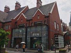 -钟书阁(松江泰晤士小镇店)