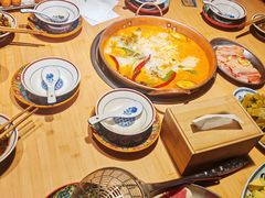 -洱火云南酸菜牛肉火锅(石景山当代商城店)