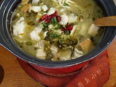 -周鱼小馆石锅酸菜鱼(活力汇店)