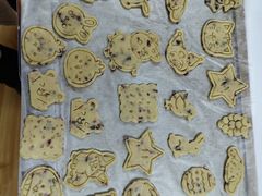 -三只小羊蛋糕DIY烘焙·拼豆·银饰(光谷店)