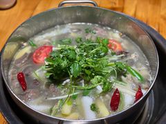 -大众跷脚牛肉馆·非遗传承单位(峨眉山店)