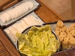 -毛辣果·贵州红酸汤牛肉火锅(西单店)