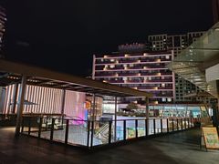 -瑞虹新天地月亮湾