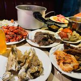 高压生蚝是轮锅拿的[色][色]，我们拿了六锅，阔怕~