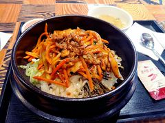 蘑菇烤牛肉石锅拌饭-本粥&拌饭cafe(欧亚新生活店)