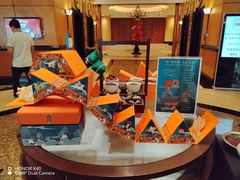 -深圳富苑皇冠假日套房酒店