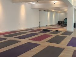 -无界瑜伽普拉提