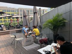 -UNI UNI(环亚凯瑟琳店)