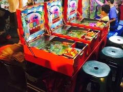 -六合夜市